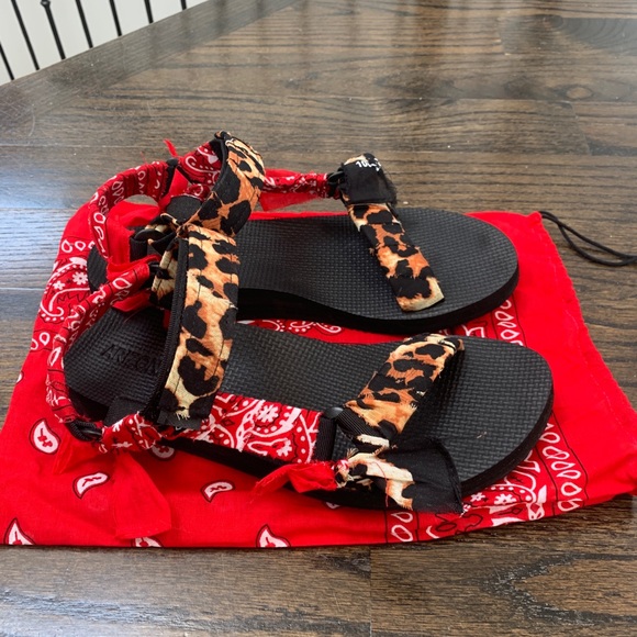 Arizona Love Trekky Sandal - Leo print/red bandanna - size 41 - Picture 6 of 10